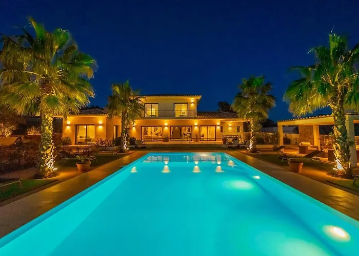 Suartello Vecchio Avec Piscine Privée *