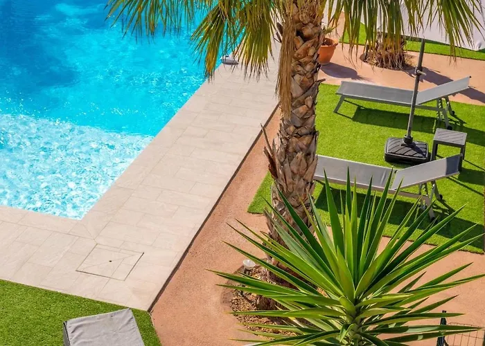 Suartello Vecchio Avec Piscine Privee Villa *